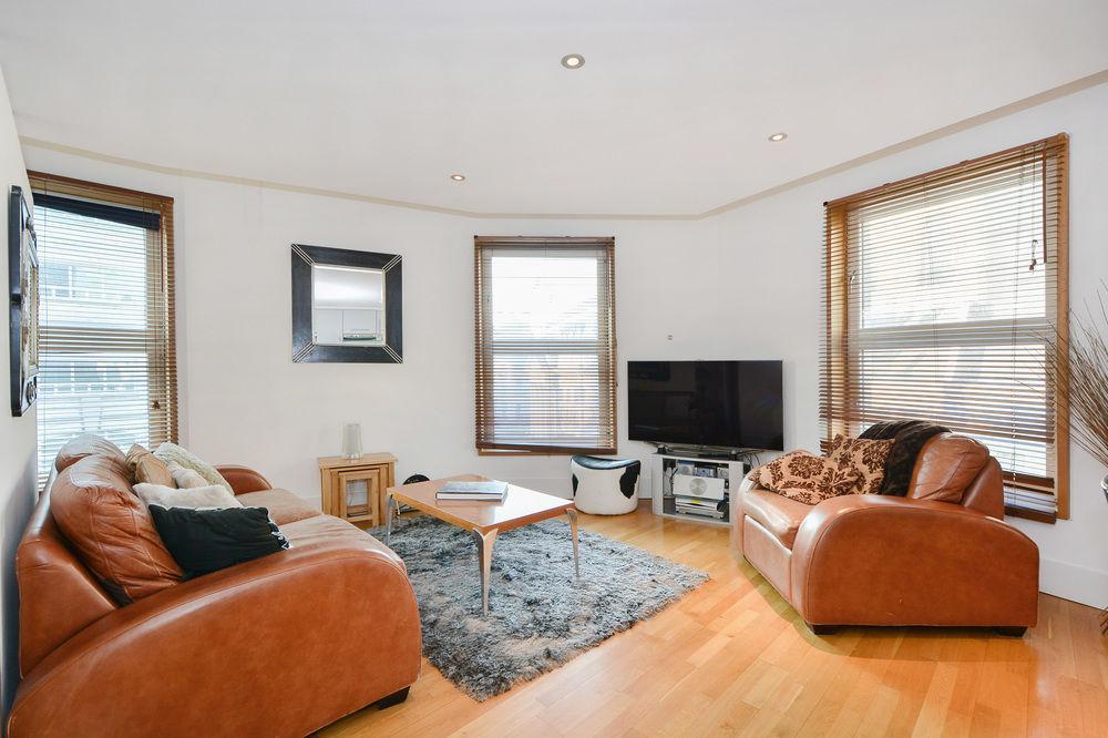 Piccadilly Circus Apartments London Exterior photo