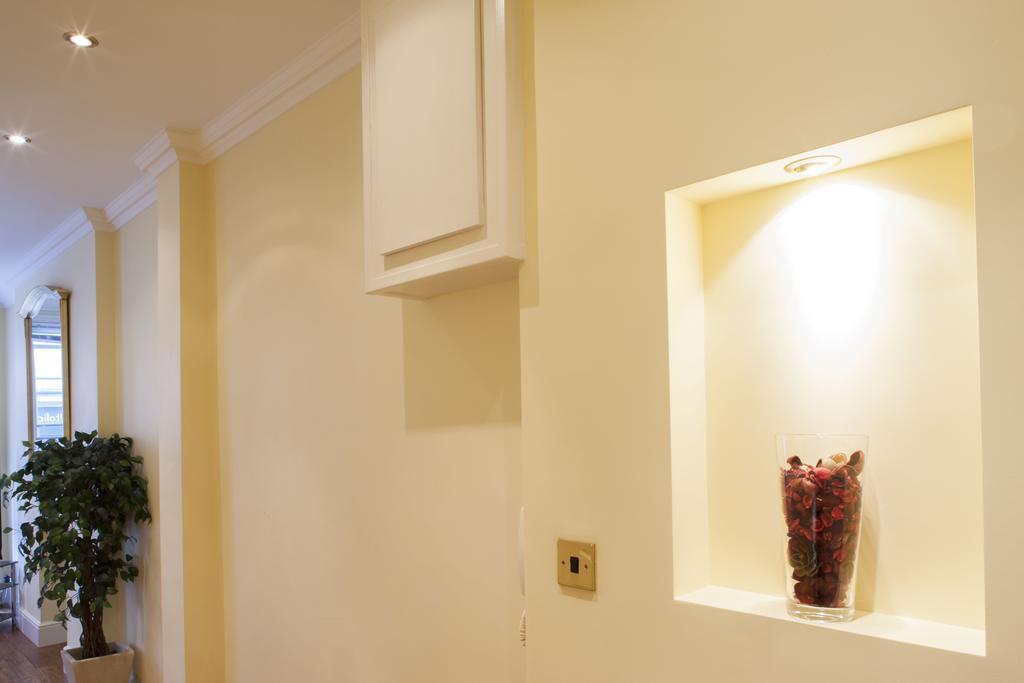 Piccadilly Circus Apartments London Room photo